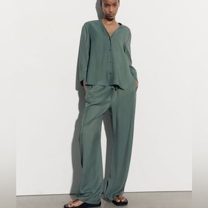 NWT ZARA GREEN FLOWY BUTTONED BLOUSE & FLUID PAJAMA PANTS COORD MATCHING SET XS
